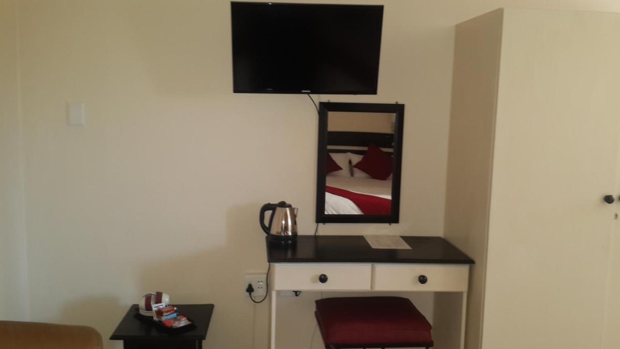 Victoria Hotel Bredasdorp Room photo