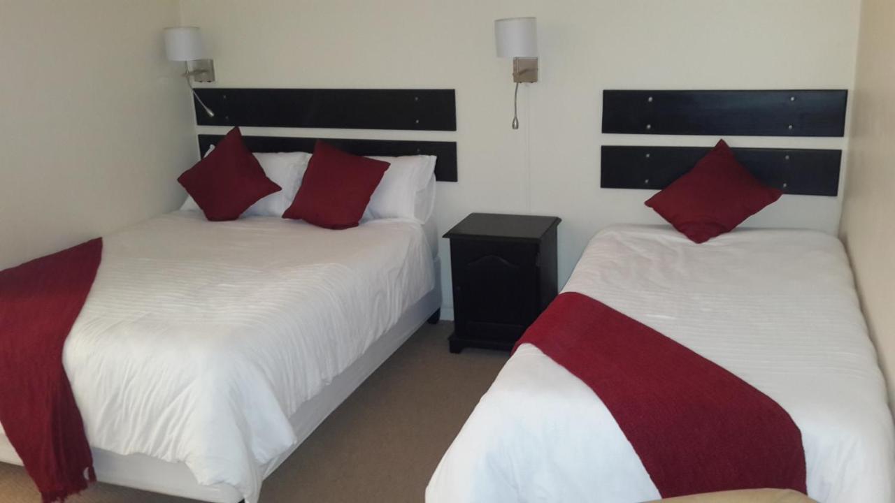 Victoria Hotel Bredasdorp Room photo